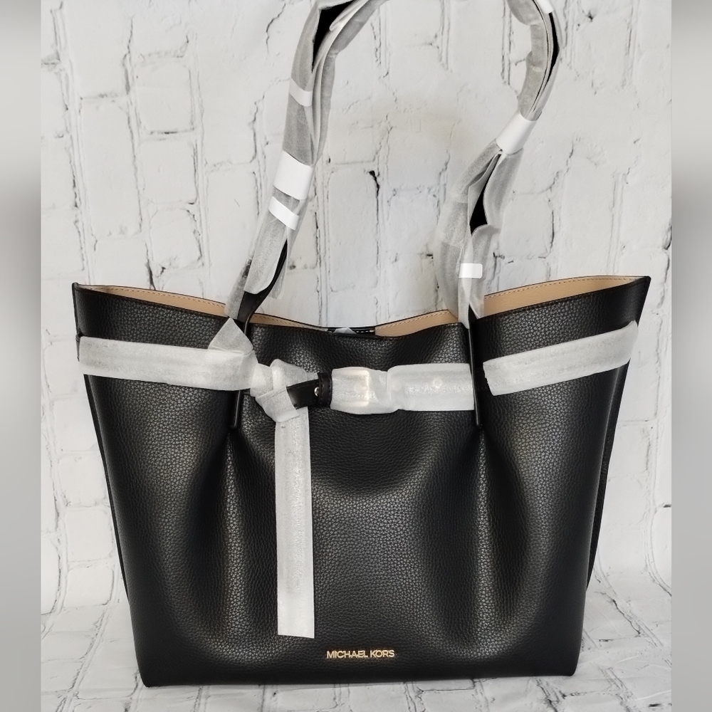 Michael Kors Emilia Large Leather East West Tote Black